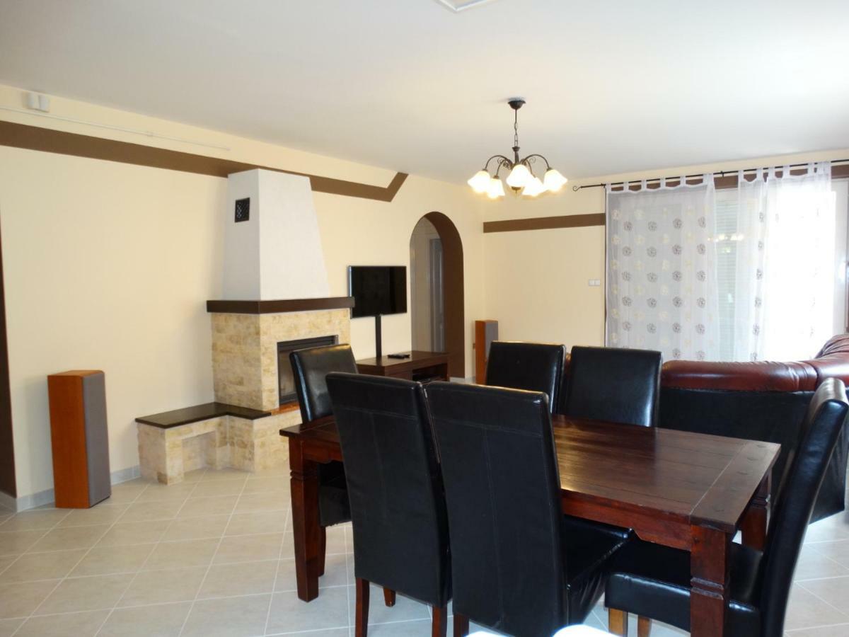 House Magnolia Velence Exterior foto