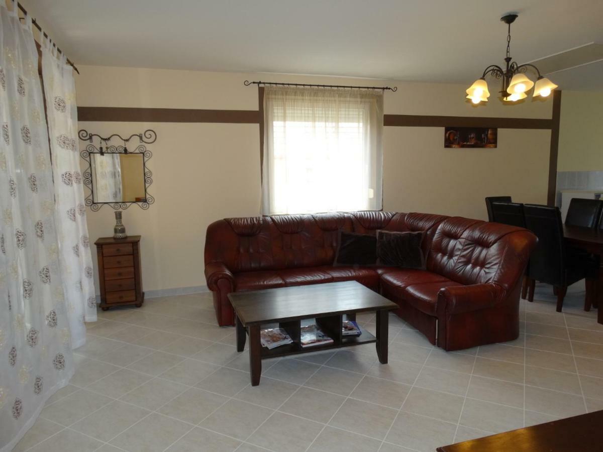 House Magnolia Velence Exterior foto